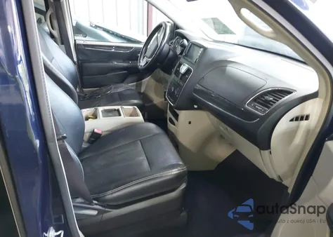 2015 Chrysler Town & Country Touring из США, поврежденный, VIN 2C4RC1BG8FR608555